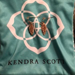 Kendra Scott arrowhead earrings